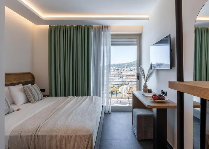 Skia By Premium Key Città di Skiathos